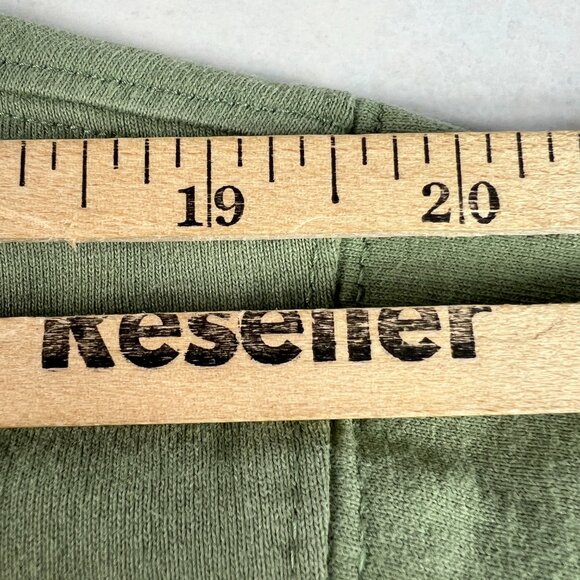 Uniqlo Shirt Men's Large Green Faded Pocket Short Sleeve Tee - Picture 10 of 10